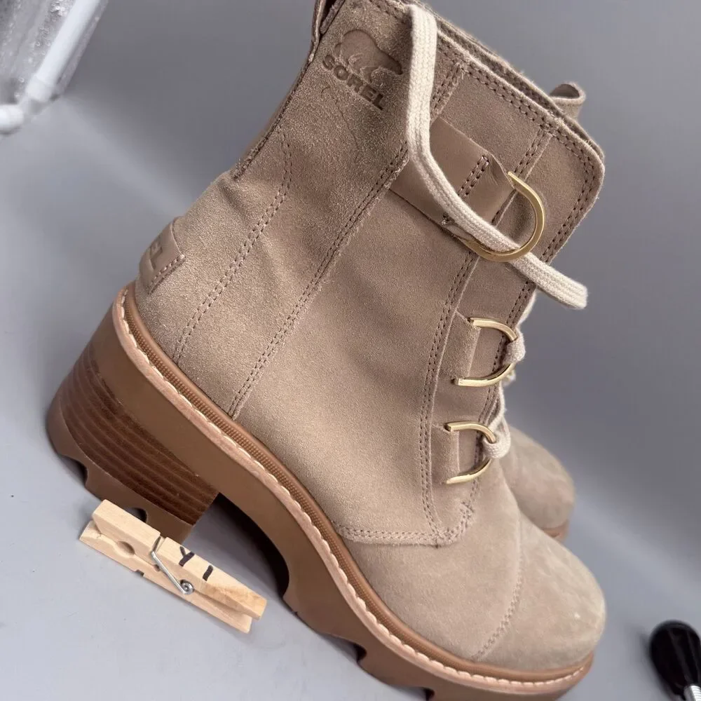 Sorel Joan Now Women's 9.5 Tan Leather Waterproof Block Heel Lace-Up Boots